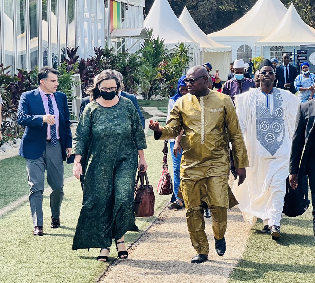 OIMGuinee's tweet photo. L’OIM est heureuse d’être associée à la mise en place de la chambre consulaire de l’Artisanat et des métiers, par le Ministère de la Culture, du Tourisme et de l’Artisanat. Une action opportune pour la promotion des opportunités locales via l’énergie créative des jeunes de 🇬🇳 https://t.co/i9iTxQEWPR