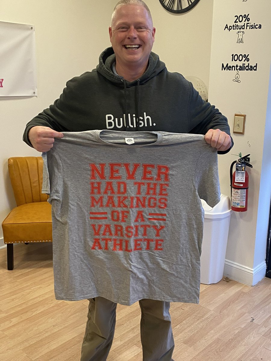 NJTOADGTE's tweet photo. Stopping in @bejon21 #upliftnutrition for my morning after the gym shake &amp;he presents me with this bday gift 🖕🏻

🤣🤣 #Sopranos #gofuckyaself #pennystocks #pennystock #OTC

#GTEmpire  He been dipping this $500  1 on 1 game for 26 years fwiw > was $100 but this inflation is real😏 https://t.co/tG2E2EDi33