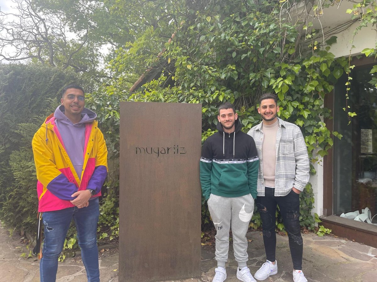 🆕Tres alumnos de HECANSA (Hoteles Escuela de Canarias, S.A.) se especializan en I+D aplicado a la cocina en el reconocido restaurante Mugaritz.

ℹ️ Más información en el siguiente enlace: cutt.ly/IFR0tiz