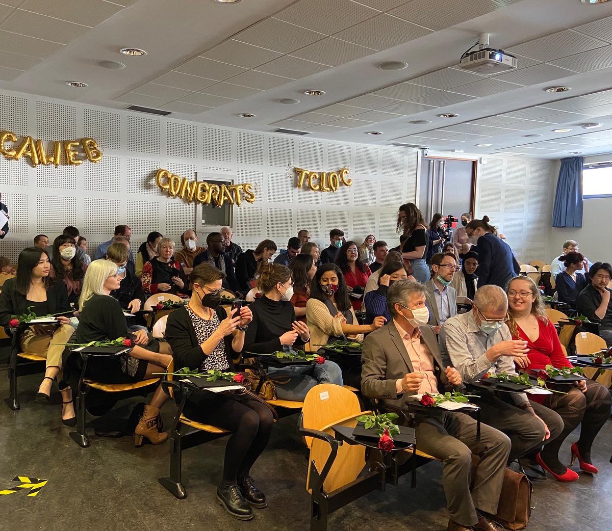 mastercaweb's tweet photo. 🎓 Samedi dernier, la promotion 2021 du Master CAWEB s'est réunie pour célébrer ensemble leur remise de diplôme.

Félicitations aux diplômés CAWEB ! 👏

Jetez un œil aux moments forts que nous avons capturés ci-dessous 👇 https://t.co/r6l40Hb2xs