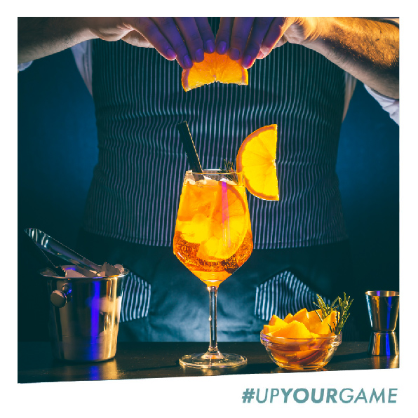Whether you're looking for a great drink or something to eat, La Vue has it all! 
During Happy Hour from 4pm-8pm, all beverages are buy one get one free, and food is 50% off. 

Come by La Vue today and feel the happiness😜

Book Now: +971 4 567 1159

#pullmanjlt #happyhour