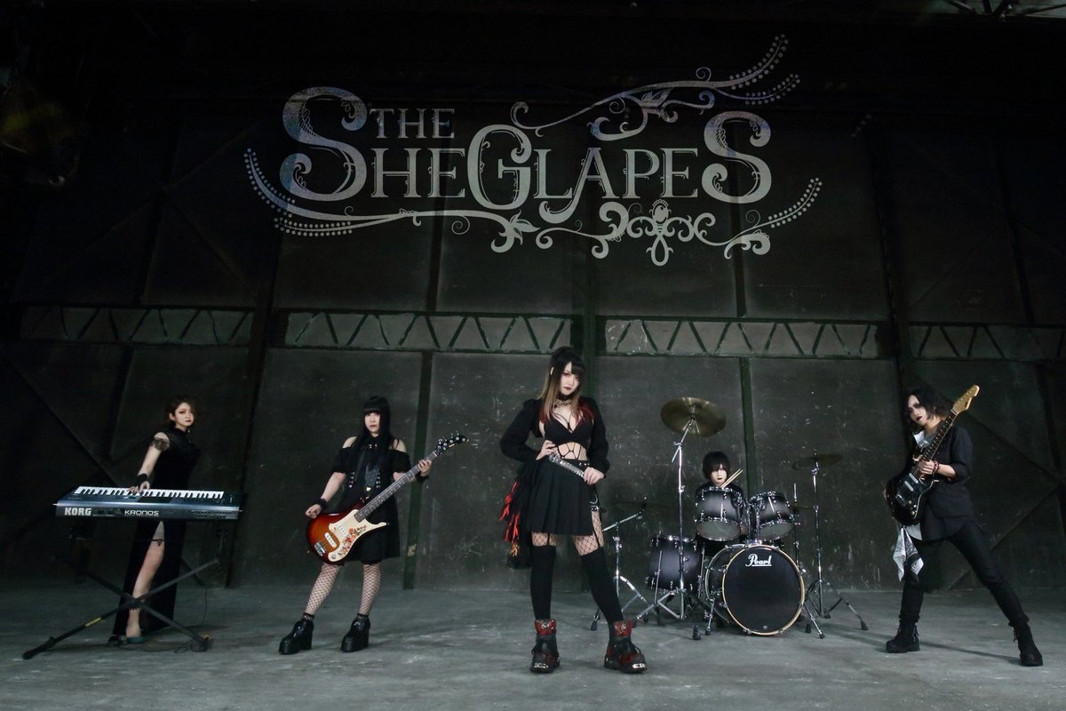 1番右端が私shunです！