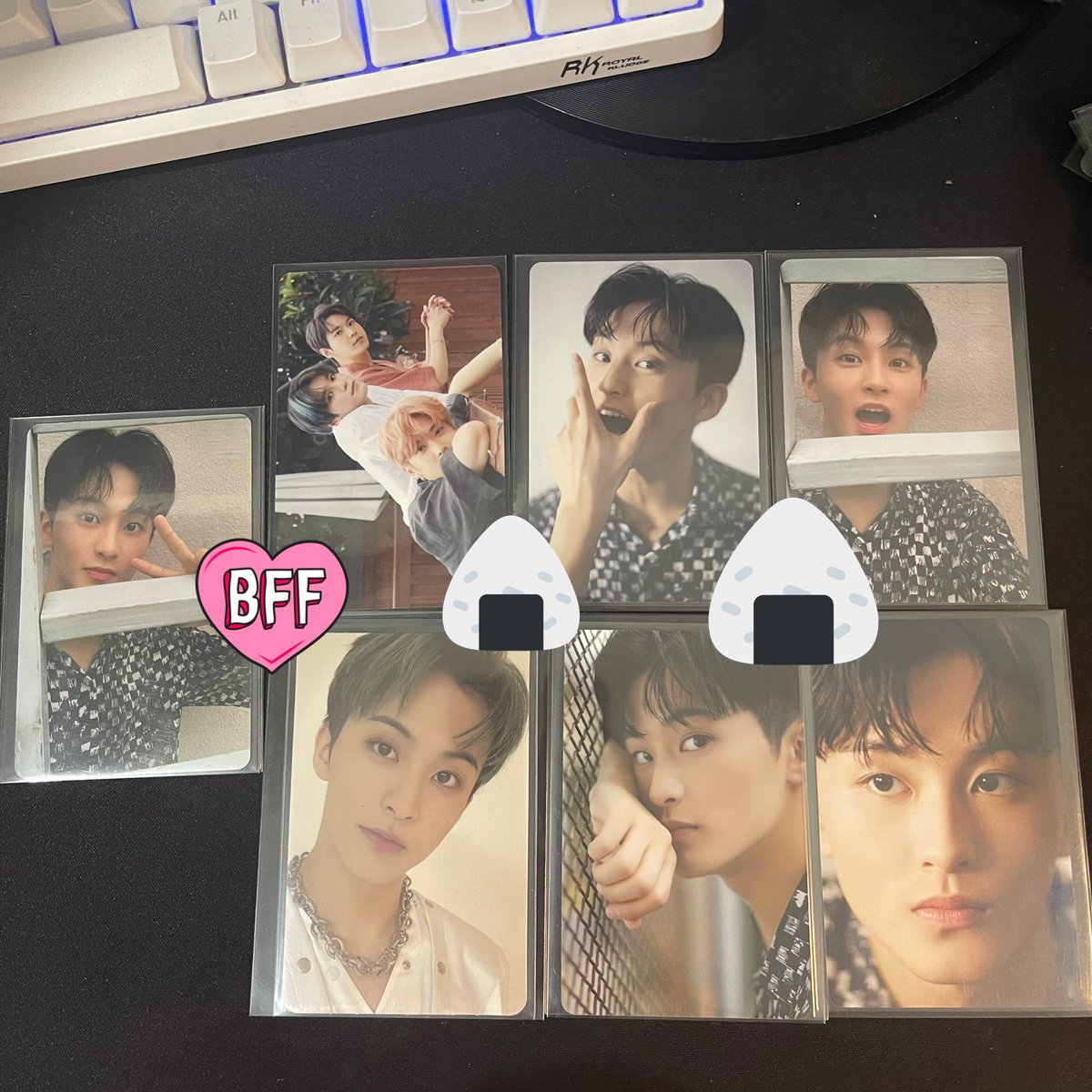 poyacart's tweet photo. Wts lfb ph 

mark random photocards set
700 / 650 payo php + pf + sf
Mint condi / onhand 
Loc: metro mnl
Mop: gcash
Mod: ggx, sco

## wts lfb ph nct mark lee dicon hs neo city ar link photocard pc poca https://t.co/G4B9C56Q3H