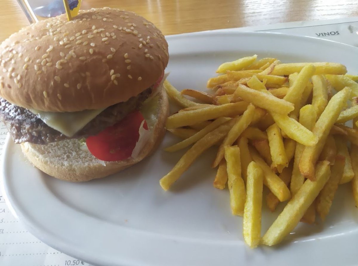 RestauElCanal's tweet photo. 🍔También tenemos hamburguesas😉

📍Carretera Antequera - Campillos Km 155 (Antequera)

Gracias por la foto Ivana🤳

#comida #antequera #hamburguesa https://t.co/HAc0UaL7gZ