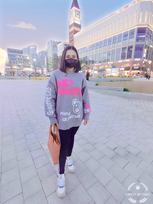 Watch FB : แพรววา สุกานดา's leaked NSFW photo on TwXstars