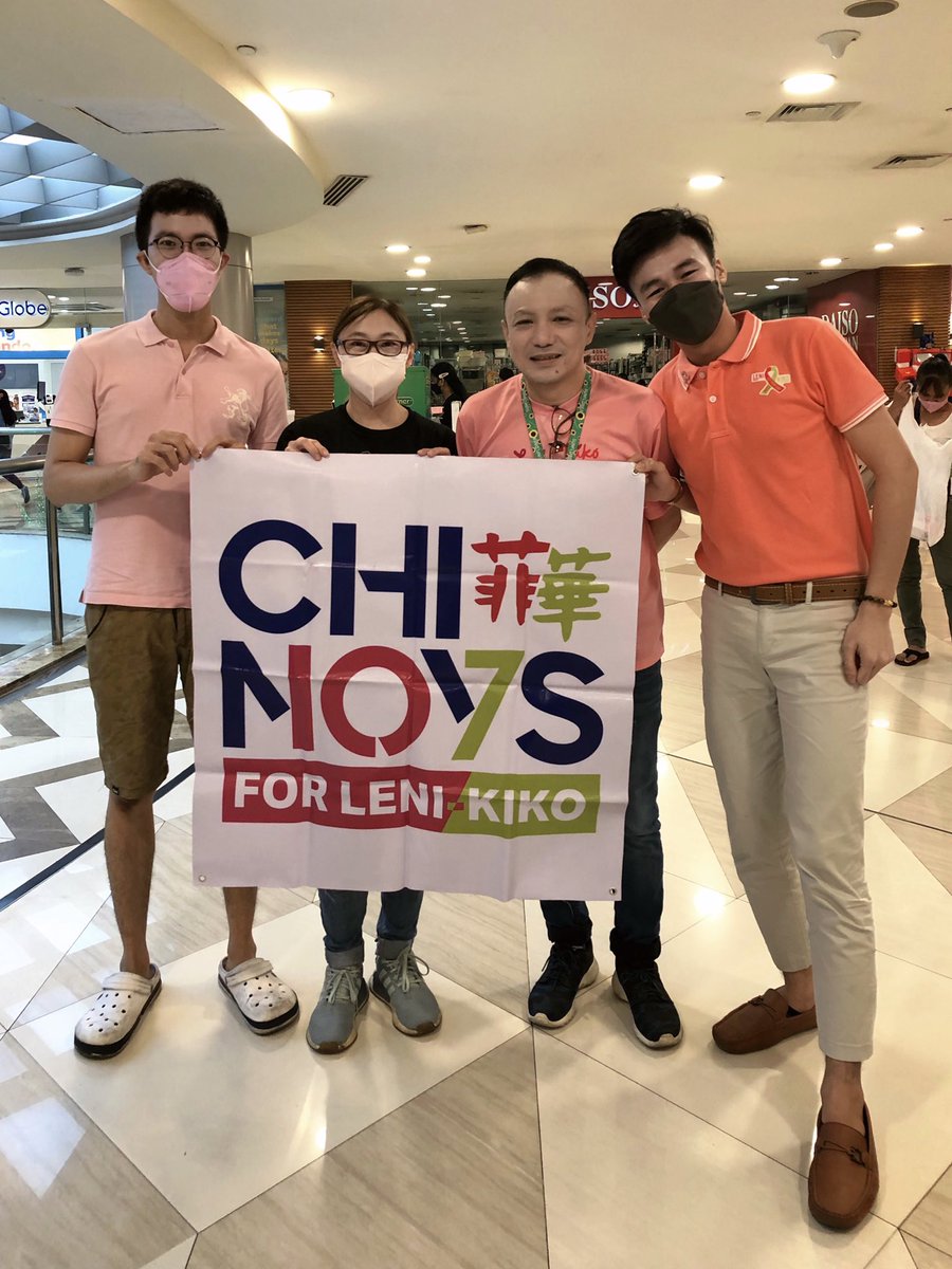 ray_gavreel's tweet photo. The modern Chinoy is no longer confined in the tiam lais of Binondo; the modern Chinoy is no longer silent nor timid; the Great Walls have fallen down!

The modern Chinoy is here. Speaking. Marching. Amplifying the call for an honest gov’t in a country we proudly call our own. https://t.co/ddDpbd78On