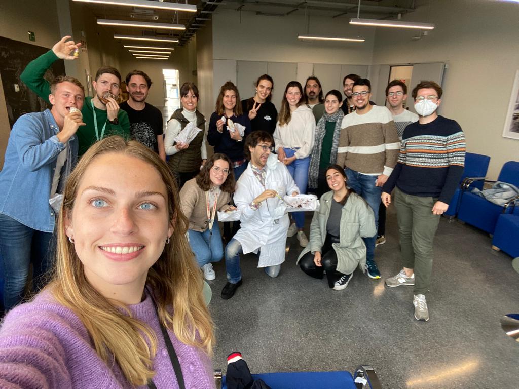 Pilar Domingo-Calap tweet media