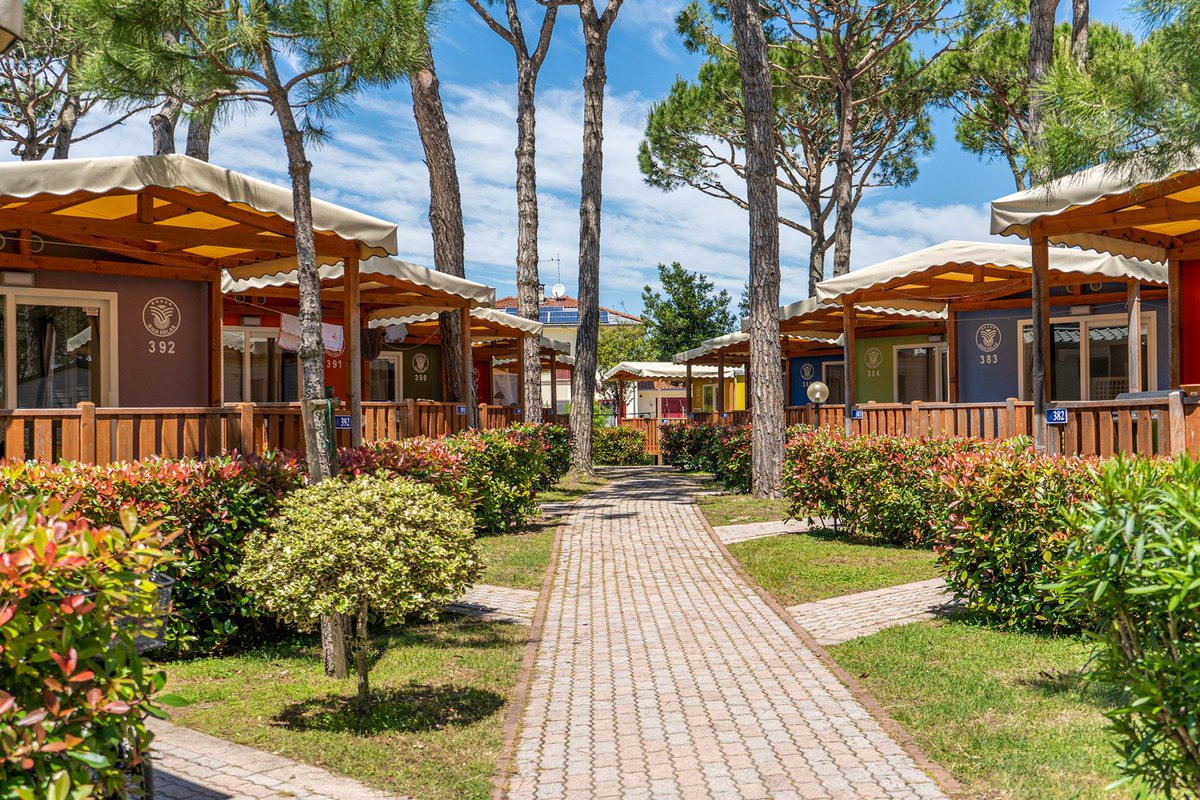 jetcampcom's tweet photo. Visiting Venice? Go glamping at Camping Village Cavallino 
𝗖𝗮𝗺𝗽𝗶𝗻𝗴 𝗛𝗶𝗴𝗵𝗹𝗶𝗴𝗵𝘁𝘀:
⭐️ 4-star campsite on the Adriatic coast
⭐️ Ideal for families with young children
⭐️ 3100 square meters of water fun
⭐️ Glamping - tent lodges
https://t.co/m3eaMpV5Fs https://t.co/jwm9M5jQtN
