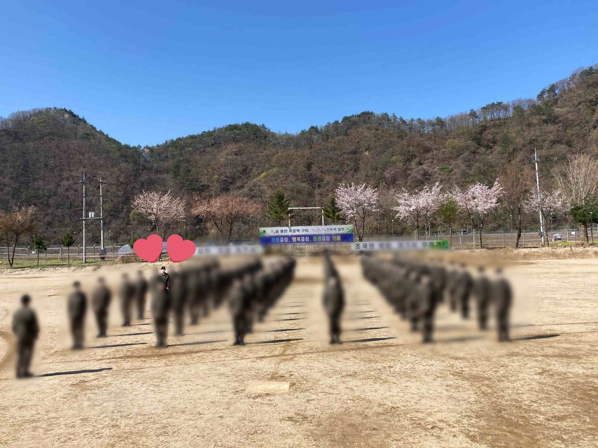 detii0730's tweet photo. Kayaknya itu masih mending.. coba ini.. ini katanya OP bisa menemukan Wonpil DAY6. Ini fotonya burem padahal dan ini dulu rame banget pas Wonpil lagi wamil. 😭😭

https://t.co/OSminPO3rQ