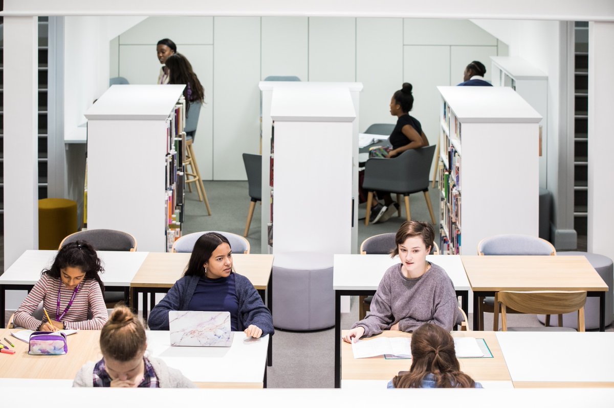 EnvoplanUK's tweet image. Do you have questions about blended learning? We can help you!

ow.ly/4oc250IxYOb 

#blendedlearning #learningspacedesign #interiordesign