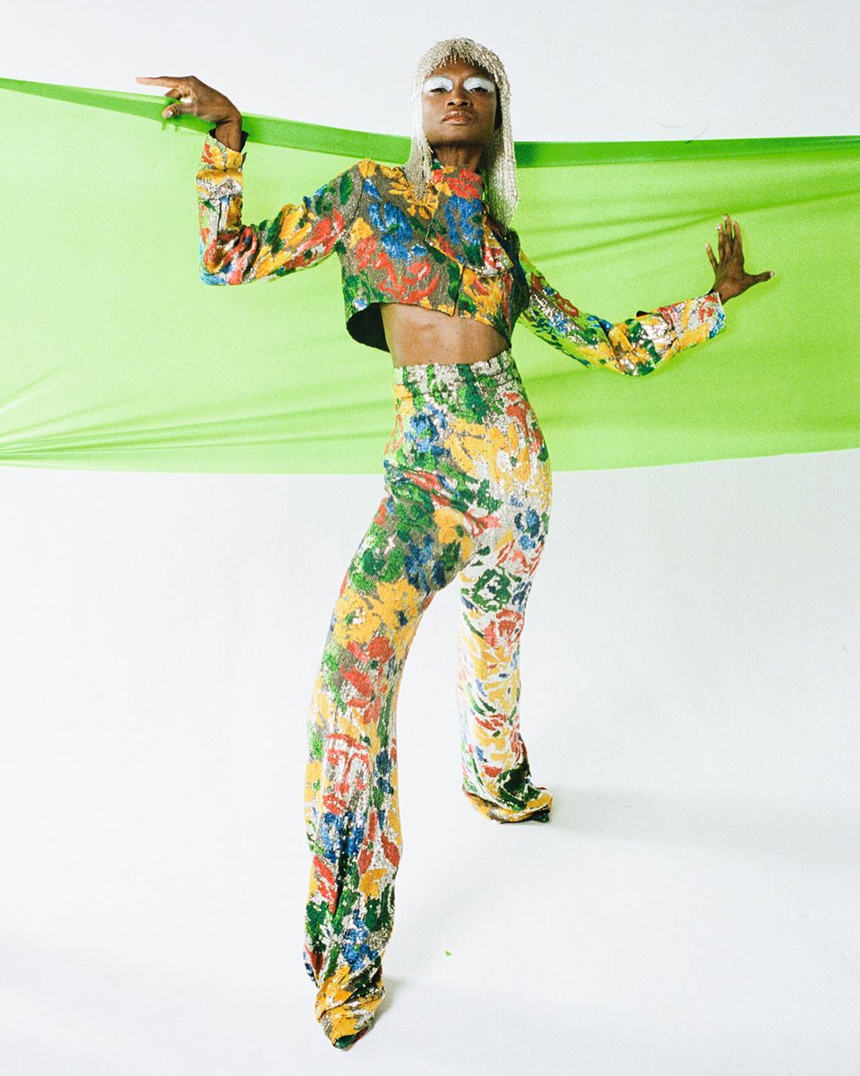 Schiaparelli's tweet image. #DebraShaw in #Schiaparelli Spring RTW by #DanielRoseberry for @10magazine_ 

Photographed by #RichieShazam