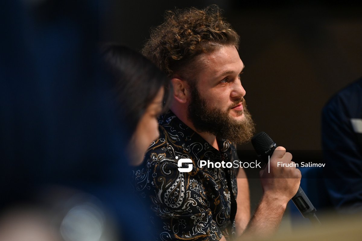 PhotoStockaz's tweet photo. #UFC #döyüşçü/sü #RafaelFiziev/in #mətbuatkonfransı: 13 aprel 2022
#Pressconference of #UFCfighter #RafaelFiziev: April 13, 2022
#Azerbaijan, #Baku Photo: Firudin Salimov #PhotoStock #UFCfighter #Kickboxingcoach #photo #Stock #mma #mmafighter #sports #coach https://t.co/ZoXhvy41HS