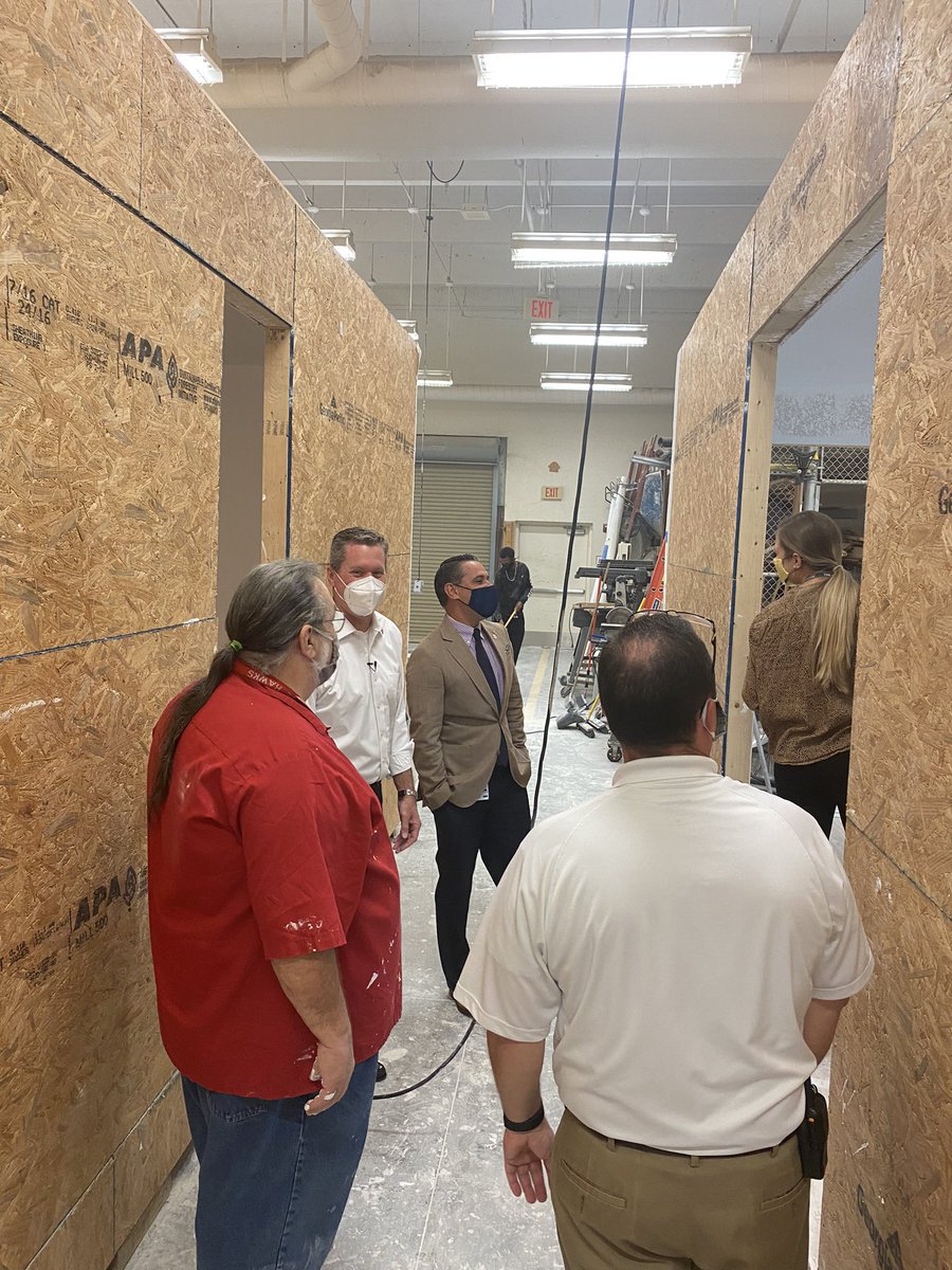 Amy Lipman tweet media