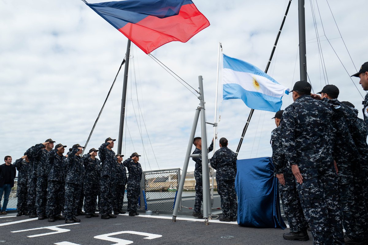 navalgroup's tweet photo. [#ARACordero] 🇦🇷🇫🇷 El cuarto y último patrullero de alta mar argentino de tipo OPV 87, el A.R.A. Contraalmirante Cordero, ha sido entregado hoy a la @Armada_Arg.
#LaArmadaDeLosArgentinos #navgeek https://t.co/hoBvvJAgXx