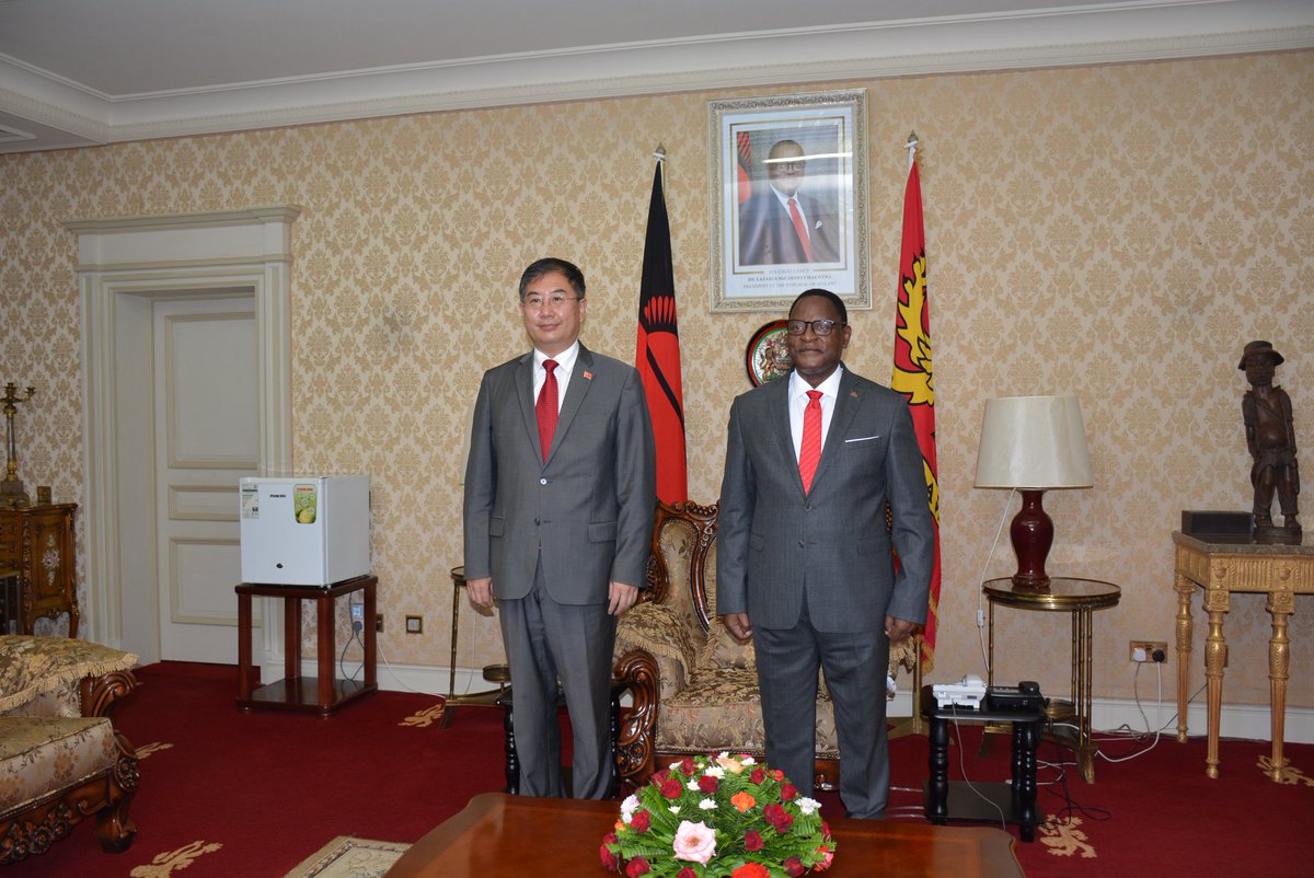 LiuHongyang4's tweet photo. Today I bid farewell to HE Dr.#LazarusChakwera, President of the Republic of Malawi. China and Malawi will work together for the best of our peoples. 
Long live China-Malawi friendship！ https://t.co/DAoDuuFVDU