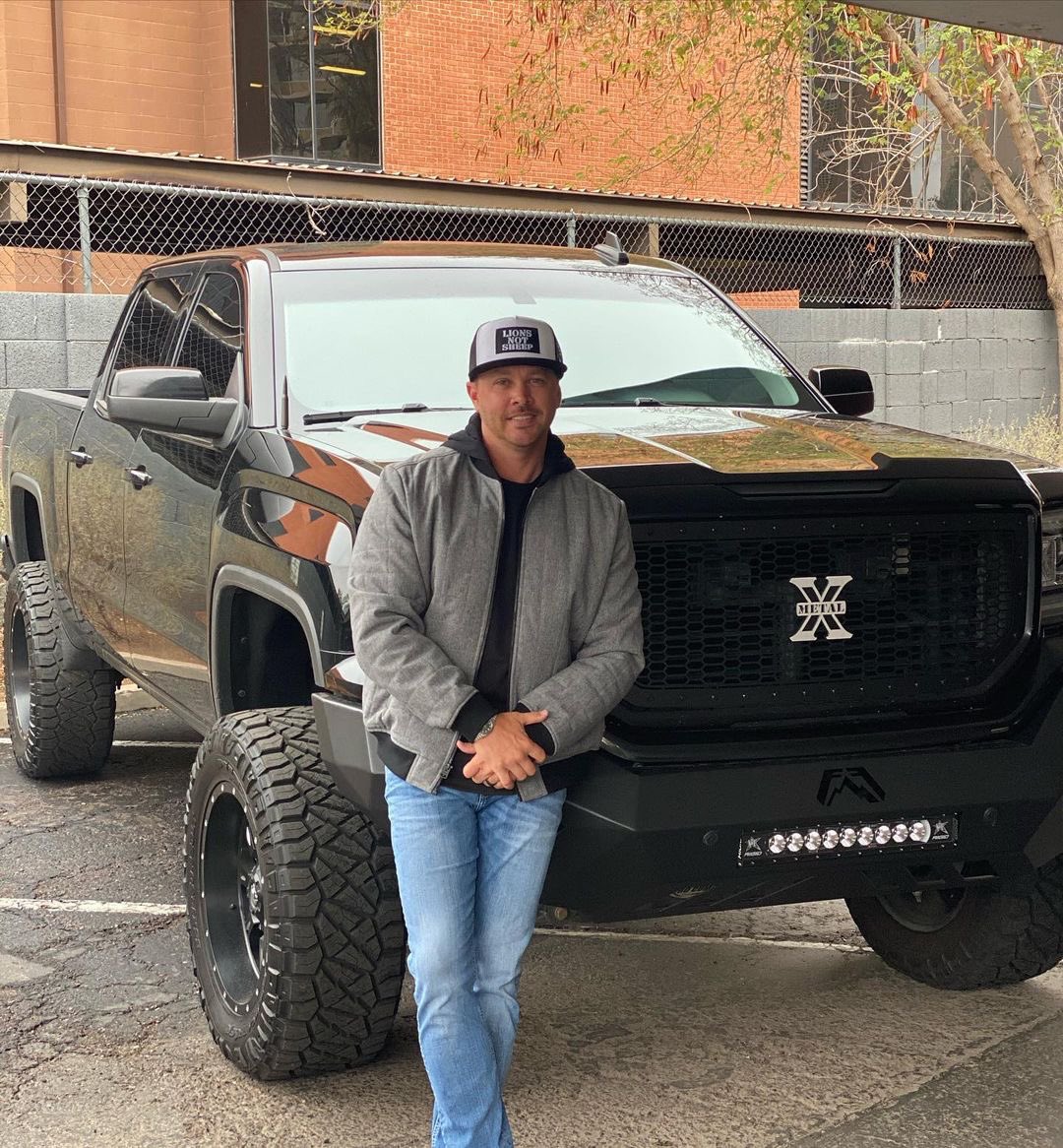 On Rainy days I take the truck!! 🙌🏼💯
.
.
.
.
#fun #life #explore #trucks
