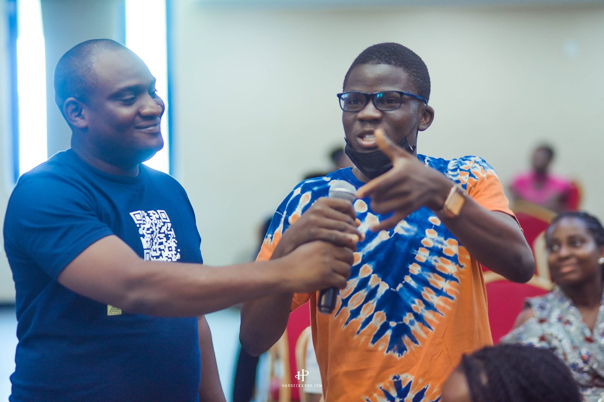 ayouth4nigeria's tweet photo. Nigerians, voting is your civic DUTY and RIGHT! Over 60% of our country is under 35 meaning if our youth donโt vote- we have NO future!
โBad officials are elected by good citizens who donโt vote.โ - George Jean Nathan.
#getyourpvc ๐ณ๐ณ๐ฌ
#election2023
#tocuppyyourpvc https://t.co/vABSfxuqbU