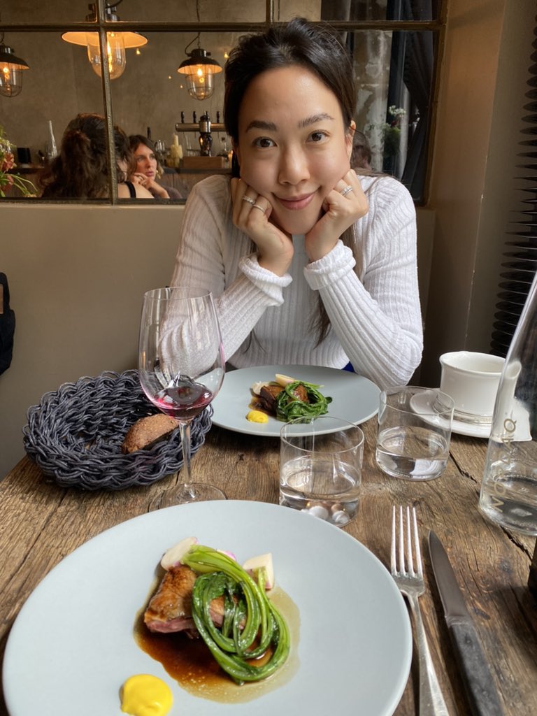nateegetsunova's tweet photo. SEPTIME 🤤🍽🍷 #paris #septime https://t.co/tma68DLkYT