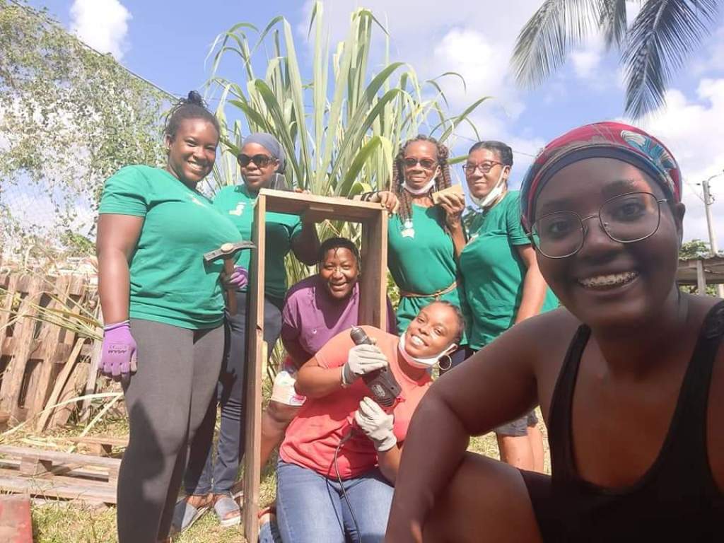 France-Antilles Mqe tweet media