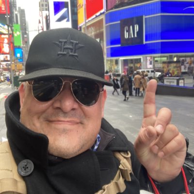 RonOutInUS's tweet image. Returning to @Twitter after a much needed break from all #socialmedia ! #txst #NYC #timessquare