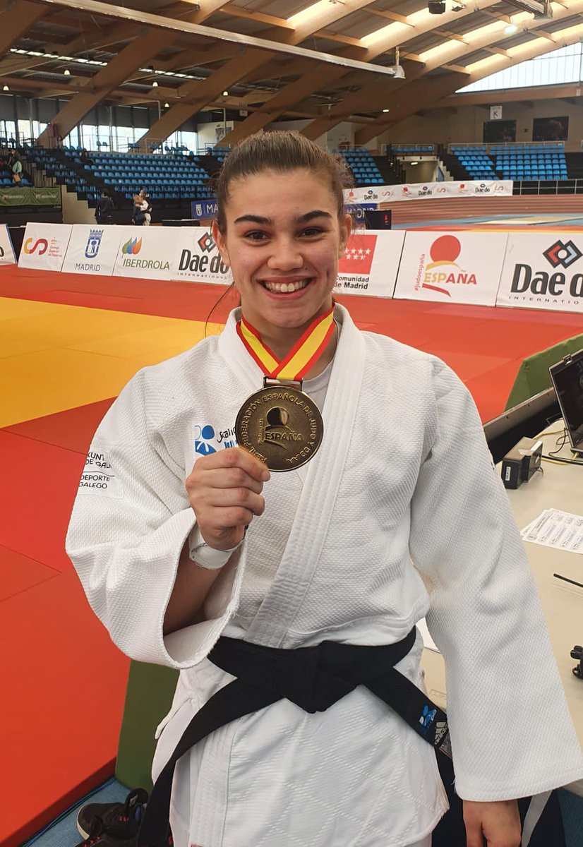 CAMPEONATO DE ESPAÑA JUNIOR🥇

Buenas sensaciones y con ganas de seguir mejorando!✨ 

<a href="/becaspodium/">Becas Podium</a>