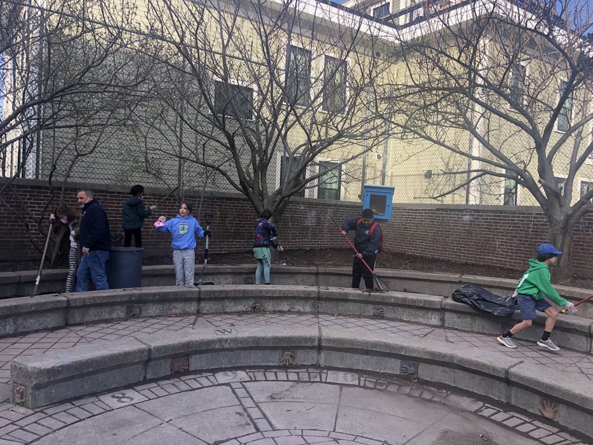 Mendell School tweet media