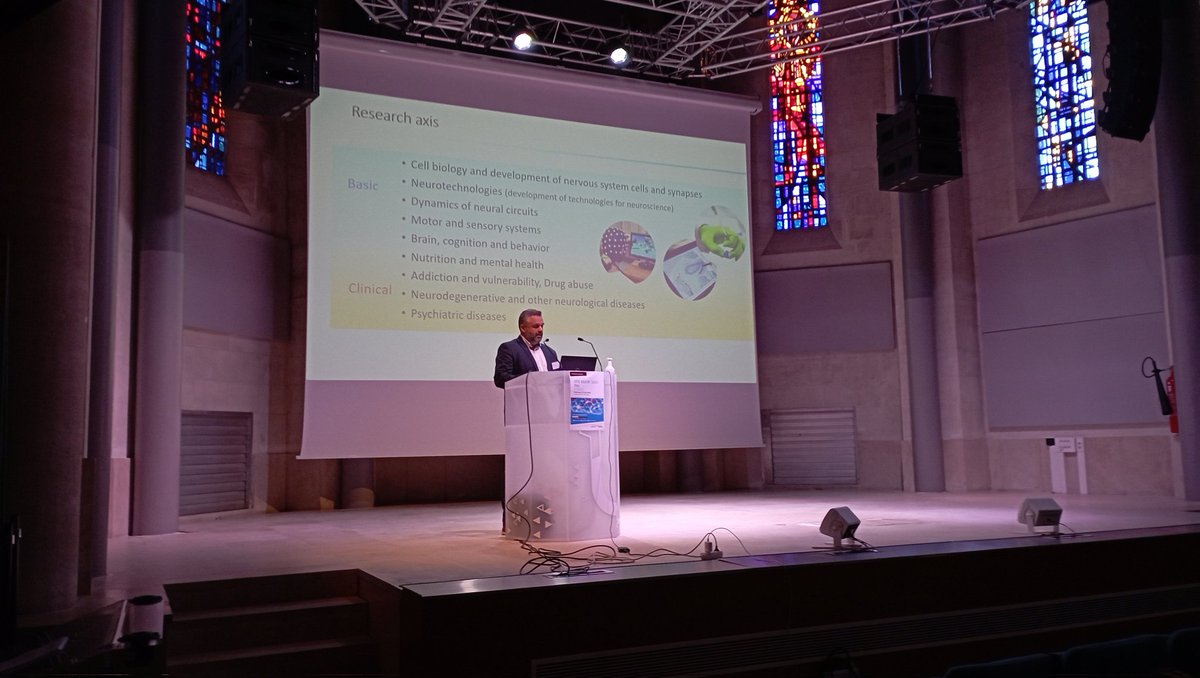 Neuro_Bordeaux's tweet photo. Introduction of the 1st edition of the GPR ("Grand Programme de Recherche") BRAIN_2030's Day, by Jerome Baufreton, director of @Neuro_Bordeaux and @daniel_choquet1, coordinator of the GPR. BRAIN_2030 is one of the 7 GPR (clusters of excellence) of @univbordeaux_EN. https://t.co/gOTZ6vbbyW