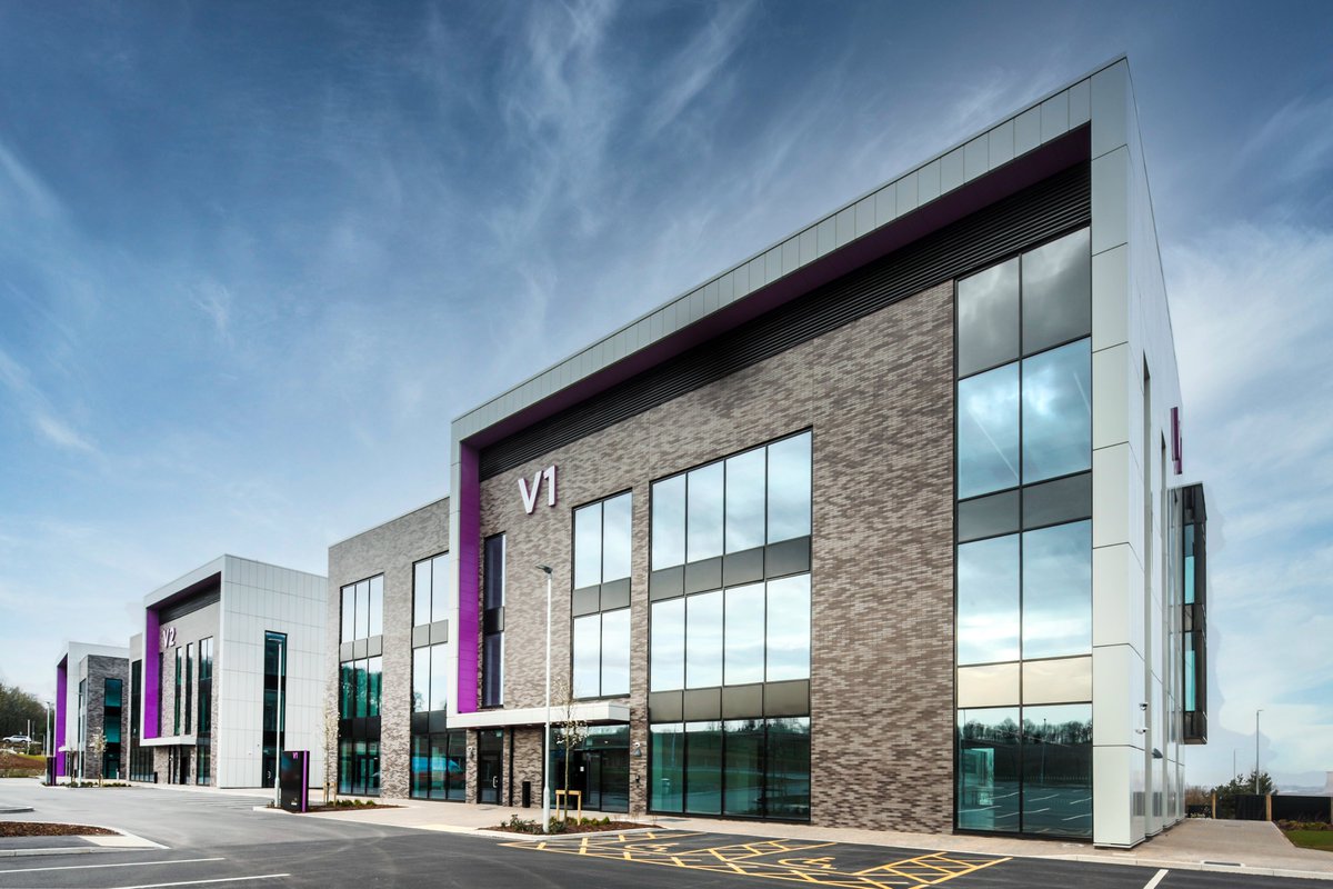 UKSPA's tweet photo. Two leading international firms have become the first companies to take residence within the @SciTecDaresbury Violet development. Read more - https://t.co/c5tYiQmYyT #ukspa #langtree #stfc #scienceparks #development #research #innovation #science #haltonboroughcouncil https://t.co/iEK6aec1sc