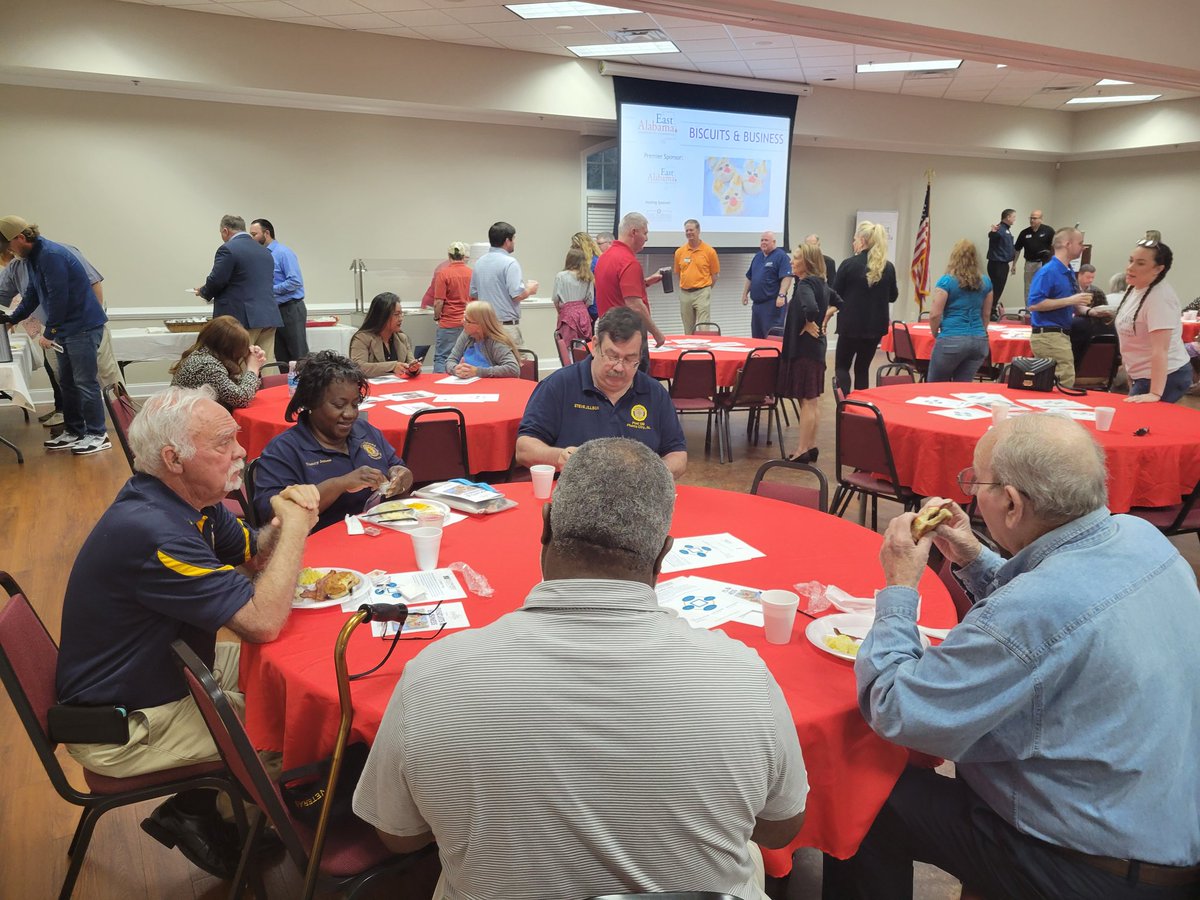 ealabamachamber's tweet photo. Absolutely great Biscuits &amp; Business this morning 

#BiscuitsandBusiness #ShopLocal #phenixcity #columbusga #business #career #BuyLocal #chamber #chamberofcommerce  #fortbenning #fortmithchell #alabama #georgia #media #westgeorgia #colga #opelika #auburn #phenixcityal https://t.co/0LmF1FcWTf