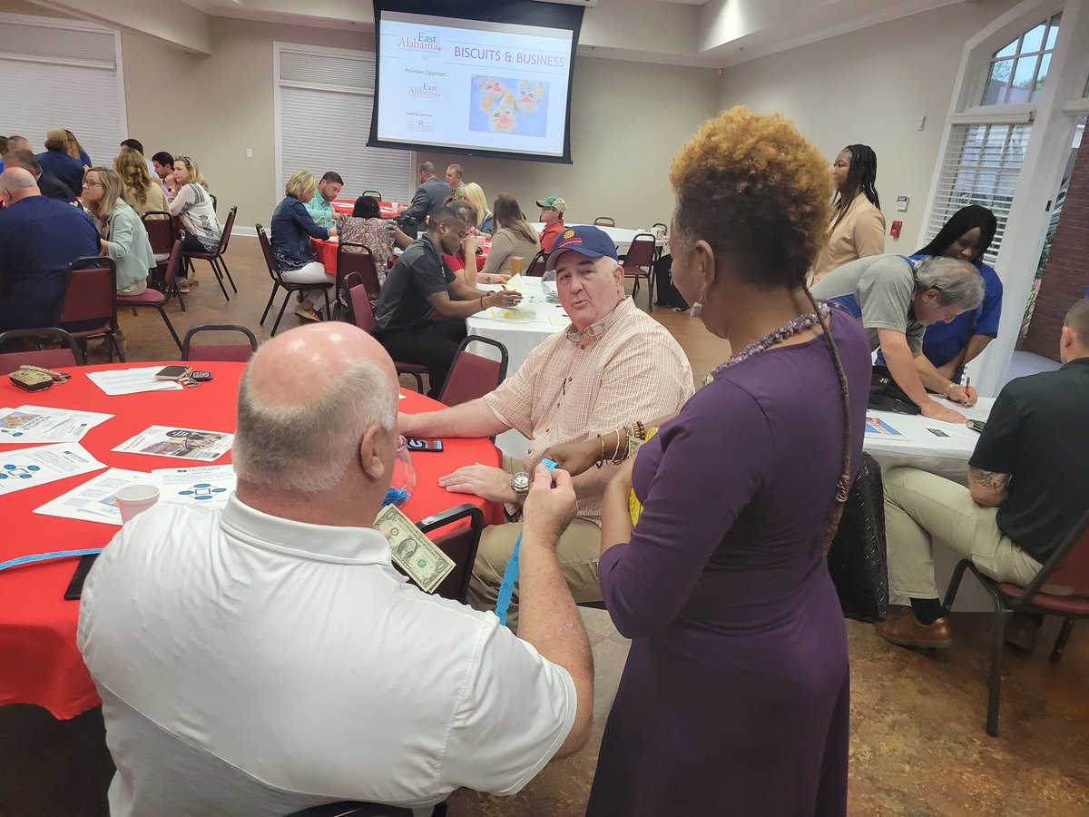 ealabamachamber's tweet photo. Absolutely great Biscuits &amp; Business this morning 

#BiscuitsandBusiness #ShopLocal #phenixcity #columbusga #business #career #BuyLocal #chamber #chamberofcommerce  #fortbenning #fortmithchell #alabama #georgia #media #westgeorgia #colga #opelika #auburn #phenixcityal https://t.co/0LmF1FcWTf