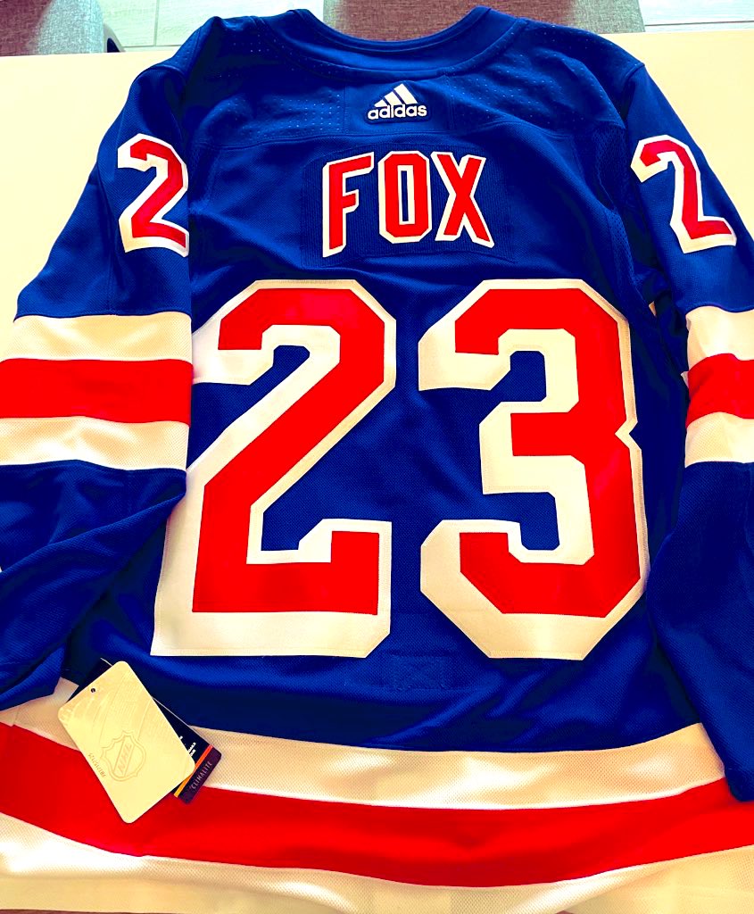 NYRANGERS_87's tweet photo. #NYR  GameDay Giveaway! Adam Fox 🦊 Authentic Jersey! If Artemi Panarin 🍞Scores tonight someone who Follows, Likes &amp; Retweets this will win! #NHL #MLB #Yankees #Mets #NBA #RepBX #Hockeytwitter #NFLDraft  @NYRangers https://t.co/4RFg5ub6J3