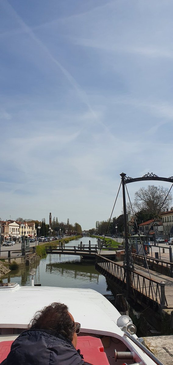 EricaMingotto's tweet photo. Eccole le #VilleVenete della #RivieradelBrenta! Progetto #VilleggiaturaSostenibile di Trinity House Dgr Ripartiamo 866/2020 @RegioneVeneto a cui anche @ilCISET ha partecipato. https://t.co/5OtvM6eqJx