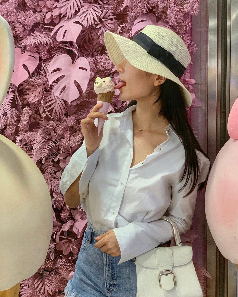 djdineshvaity's tweet image. delicious ice cream🥰🥰