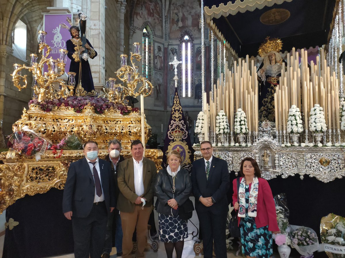 Hermandad del Calvario (@calvariocordoba) on Twitter photo #MiércolesDelCalvario22 • Agradecemos la visita de Dña. Olga Caballero, presidenta de la <a href="/agrupacioncor/">Agrupación de Hermandades y Cofradías de Córdoba</a> así como parte de su junta de gobierno, en la mañana de hoy. #MiércolesDelCalvario22 • Agradecemos la visita de Dña. Olga Caballero, presidenta de la <a href="/agrupacioncor/">Agrupación de Hermandades y Cofradías de Córdoba</a> así como parte de su junta de gobierno, en la mañana de hoy.