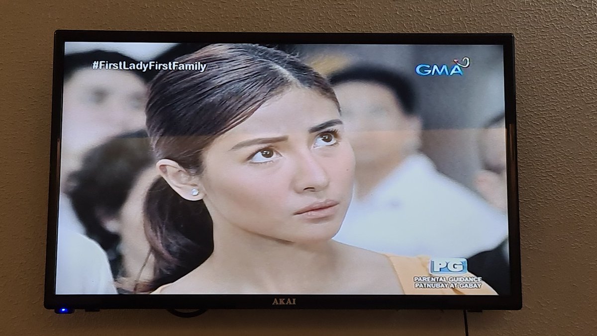 SanyaWarriors's tweet photo. Sino ingrid sino ang anak nyo ni glenn
#FirstLadyFirstFamily @sanya_lopez https://t.co/f5wrILU2ht