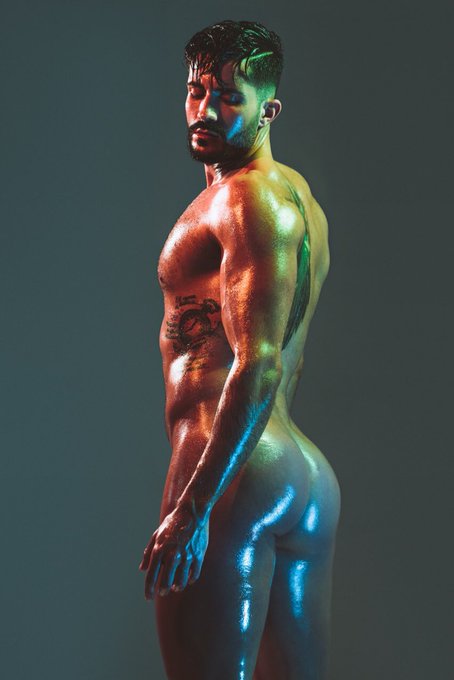 Habr&aacute; que comer carne esta semana para poder hacer penitencia 😈🍆 https://t.co/VUjkj11D0G