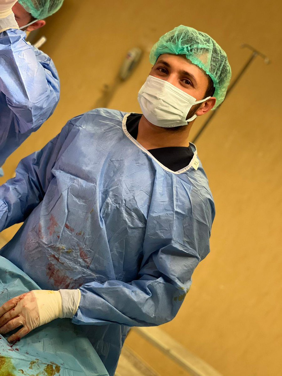 Gülümsemeye devam edin, bir gün hayat sizi üzmekten yorulacaktır