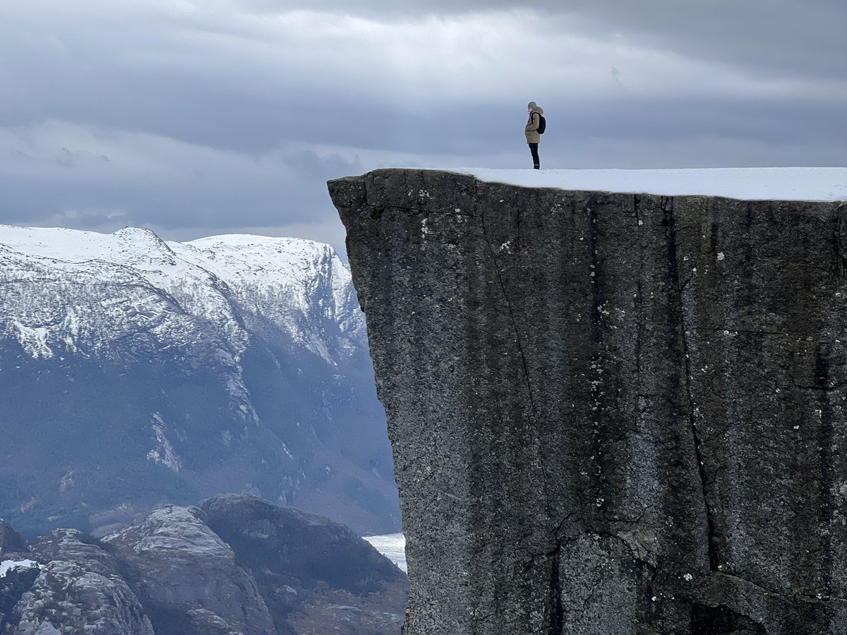 Shuo Zhang tweet media