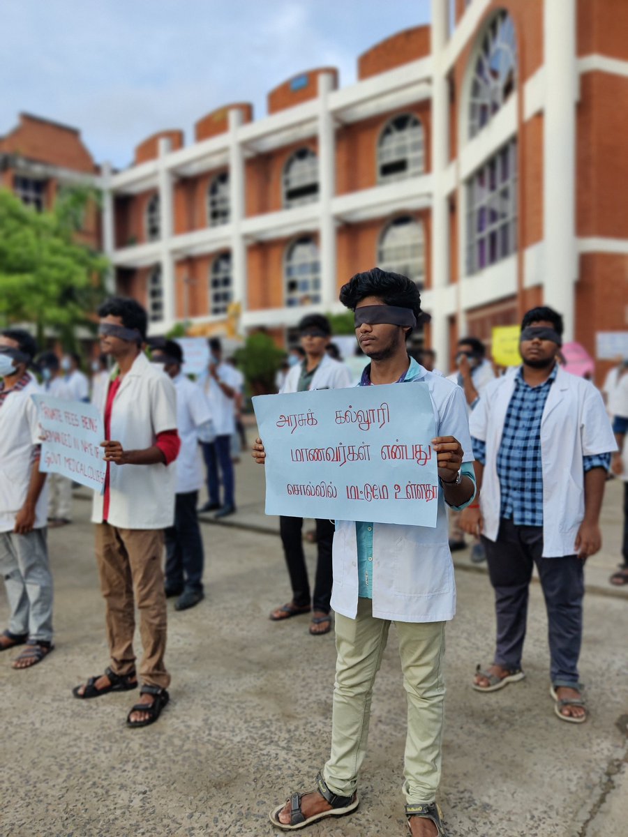 maruthuvargal's tweet photo. 4 வது நாள் கவன ஈர்ப்பு ஆர்ப்பாட்டம். 

#saveusCMsir 

@CMOTamilnadu @mkstalin @KPonmudiMLA @Subramanian_ma @ptrmadurai @Udhaystalin @Anbil_Mahesh https://t.co/DIJpyR8Zwe