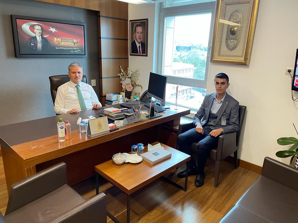 📍TBMM

AK Parti Hekimhan eski Gençlik Kolları Başkanımız Hasan Demir’e nazik ziyaretinden dolayı teşekkür ediyorum.