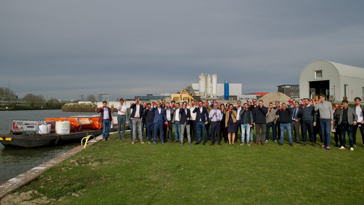 ‘Varen waar het kan, rijden als het moet’: een motto waar een heel aantal bedrijven van #LageWeide zich ook aan verbindt. Zo dragen we bij aan een schone leefomgeving en een gezonde verstedelijking in regio #Utrecht
lageweide.nl/nieuws/bedrijv…