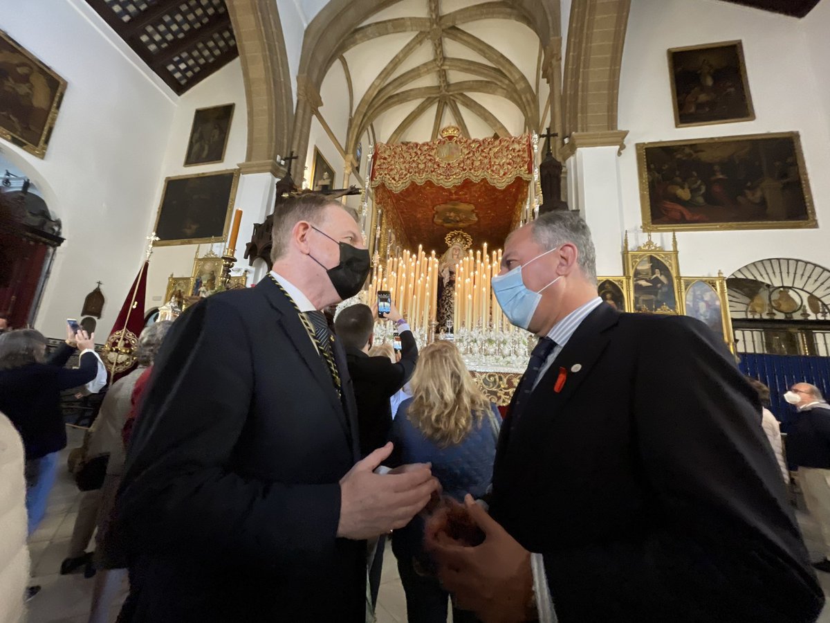 jlsanzalcalde's tweet photo. Elegancia en San Pedro. El @CristoDeBurgos forma parte de esa #SSantaSevilla22 imprescindible para el sevillano. San Pedro acoge restaurada estos dos pasos que son monumentos andantes de nuestra ciudad. https://t.co/cQeyiUZ5u0