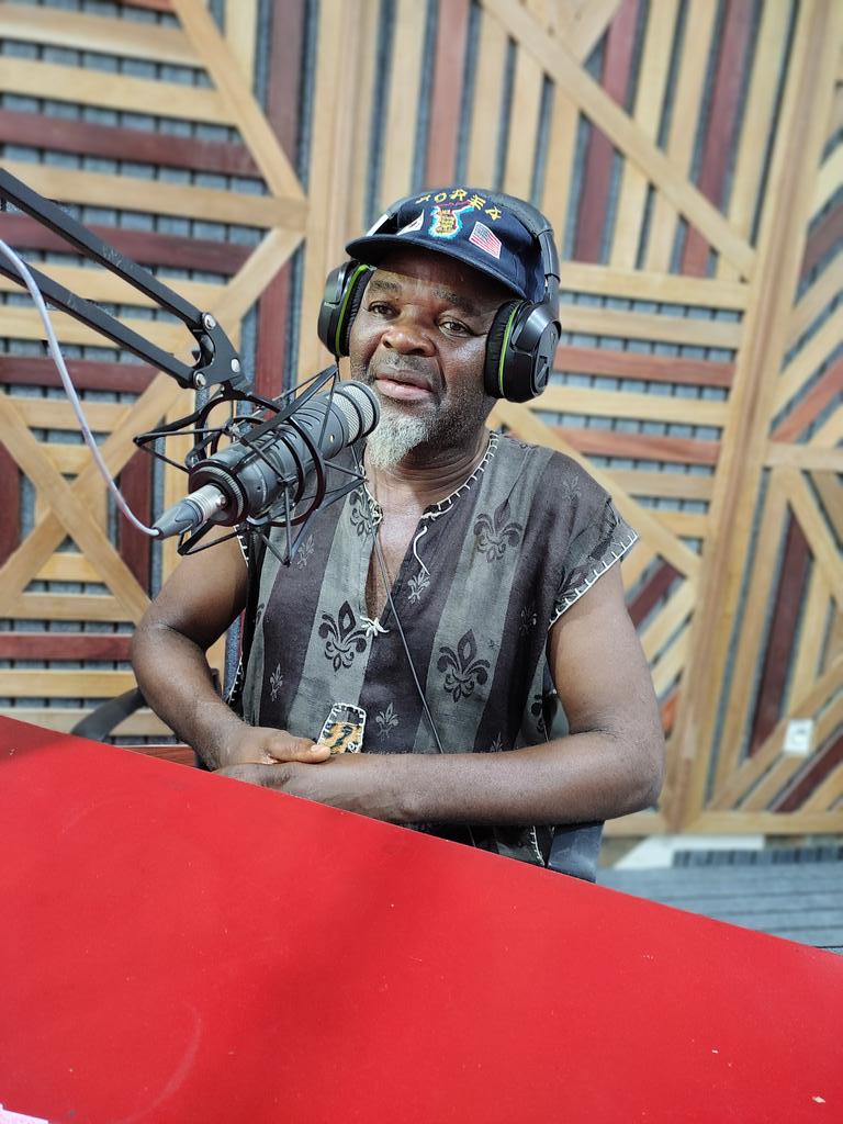abkradiofm's tweet photo. 🔴 LIVE - NOS PLUS BELLES ANNÉES
Notre invité, le Prince Bobe YERIMA AFO AKOM est avec nous en direct live sur 89.9 FM et aussi sur https://t.co/R0vgscVvgG
#NPBA https://t.co/2IJjRM35lw