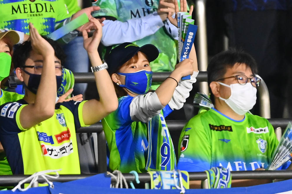 Twitter 上的 サッカーダイジェスト フォトギャラリー レモンガススタジアム平塚に駆けつけた湘南ベルマーレサポーター T Co 993pjqnlhk Jリーグ Ybcルヴァンカップ 湘南ベルマーレ Fc東京 T Co Psa2jpeddm Twitter