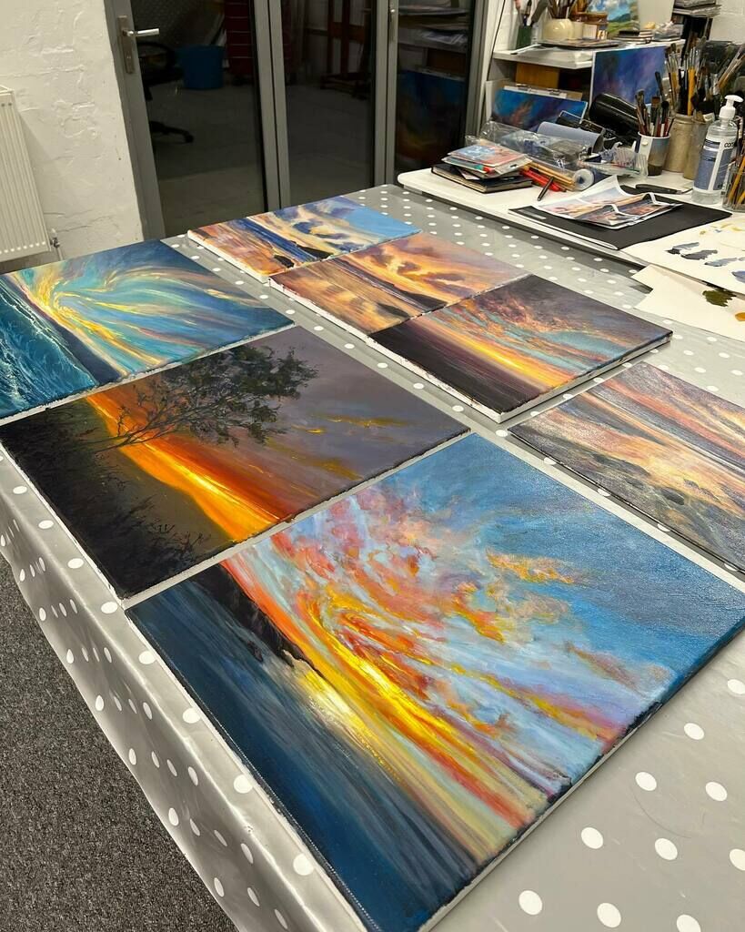 sjbfineart's tweet photo. Lots of new work in progress. I have about 10 finished and about another 20 at various stages. Hoping to have them all done soon
#welshart #wip #workinprogressss #artinprogress #oiloncanvas #inthestudiotoday #artstudio #landscapepainting #oilpainting https://t.co/wtgneaNtw7 https://t.co/IxWAPuNi9a