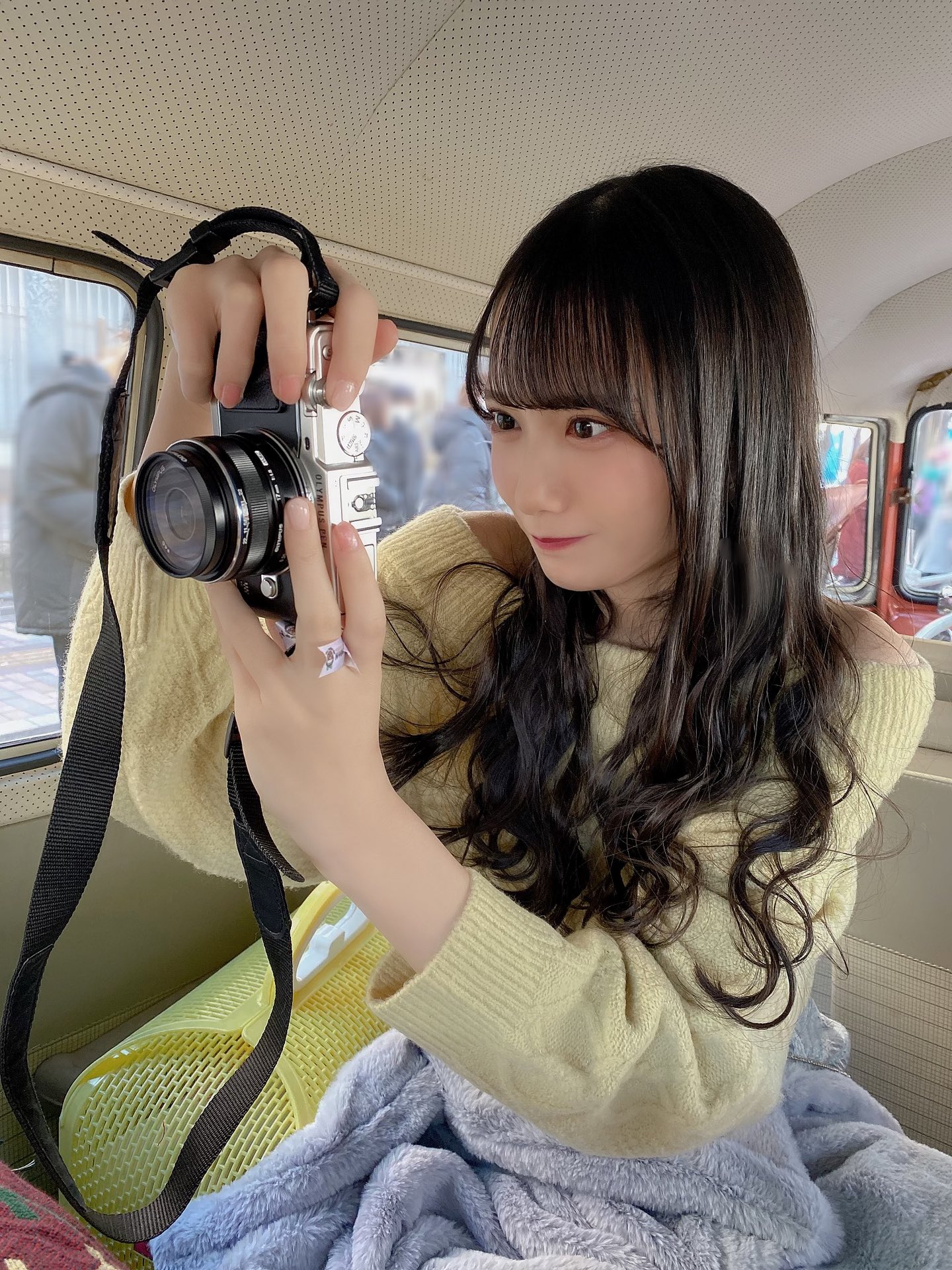 菅波 美玲 鈴木瞳美生誕祭22 ひぃちゃんお誕生日おめでとう ひぃちゃんのことを隠し撮り 意外としてるかも Mv撮影の時に撮ってたひぃちゃん カメラに真剣 ノイミー T Co Hqcac2vtor Twitter