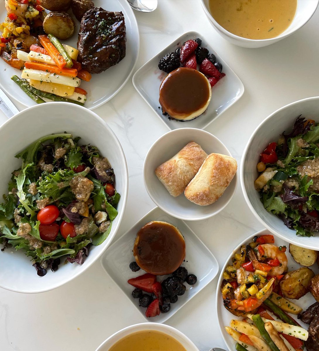 SheratonParkway's tweet photo. Last day to order your 4-Course #EasterDinner at 4pm today for pick up April 16-17 from #craverestaurant @SheratonParkway  Place your order here https://t.co/ltrhsCwy2g @markhamfood #Easterlongweekend #Eastertakeout @canadatakeout https://t.co/tNNrlgvZWW