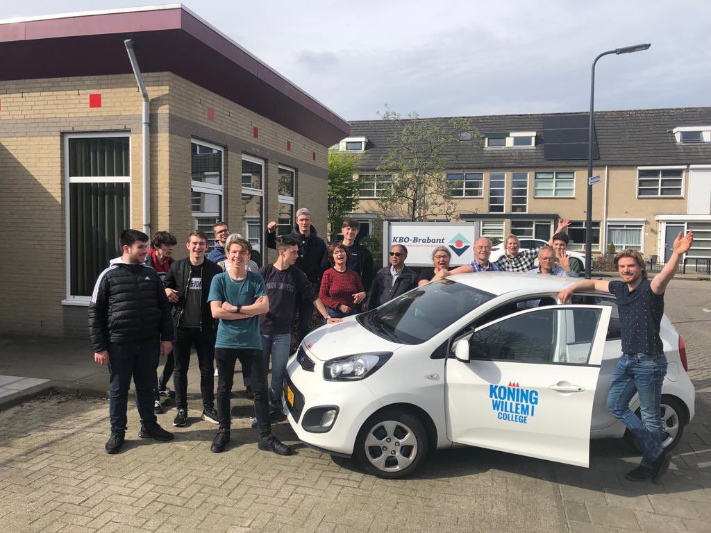 senioren_nb_zl's tweet image. Inspirerende samenwerking Koning Willem I College @KW1C en @kbo_brabant rondom leefstijlbevordering senioren. Studenten Future engineering (voorheen MTS) dank voor demonstratie aan vrijwilligers vitaliteitsdagen 👏🏻👏🏻. #jongoud  #winwin #