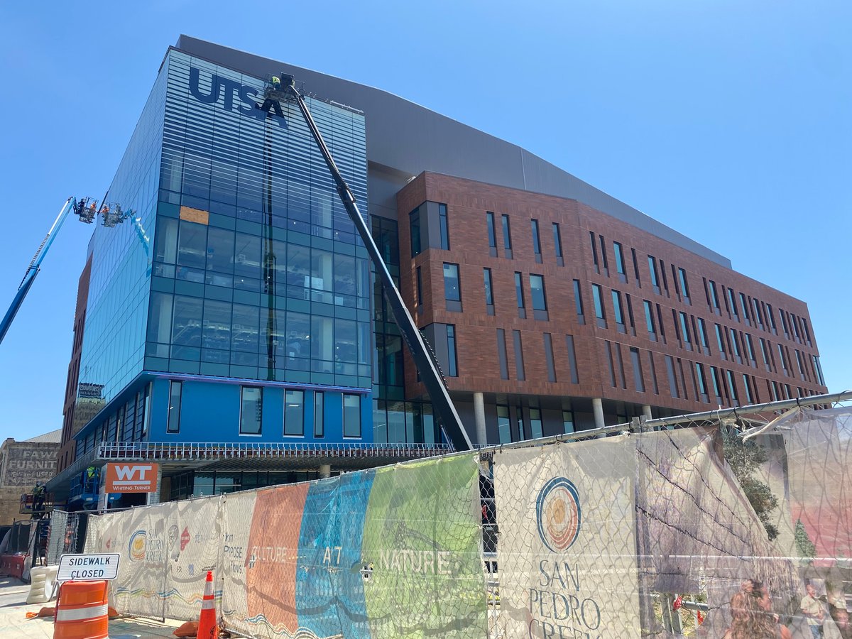 utsacaicc's tweet image. Exciting times!  The #UTSA School of Data Science is taking shape with the new facility, students, faculty, and graduate degree programs!
Check it out: bit.ly/3O7Px2M
#SDSData #DataScience #SanAntonio #BirdsUp