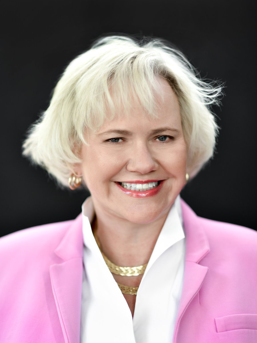 HC21TN's tweet photo. Leah Binder, President &amp; CEO of The Leapfrog Group believes, “When it comes to health care, the challenge of achieving value may involve digging deeper into the quality and safety of services delivered to employees...” Meet Leah at the #HC21 Health &amp; Productivity Forum May 10th! https://t.co/PMsuSiVvN6